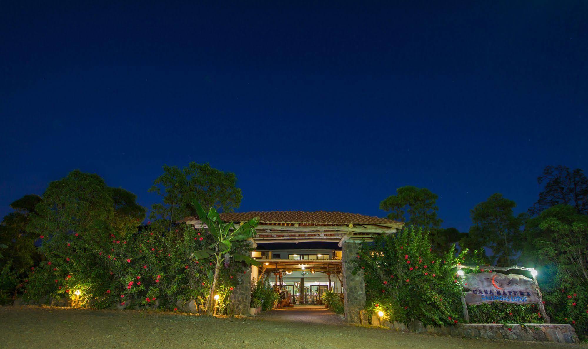 Casa Natura Galapagos Lodge Bellavista  Exterior photo