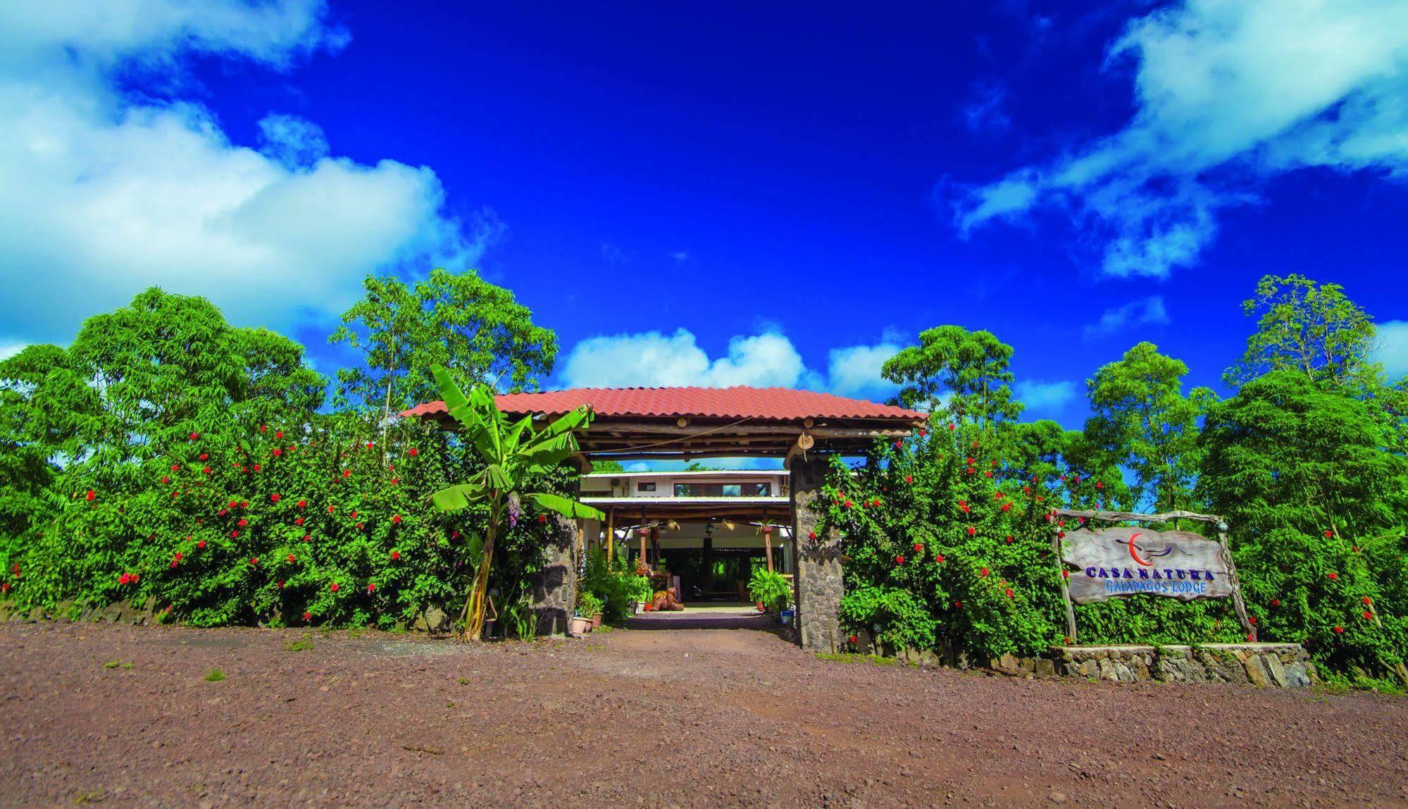 Casa Natura Galapagos Lodge Bellavista  Exterior photo